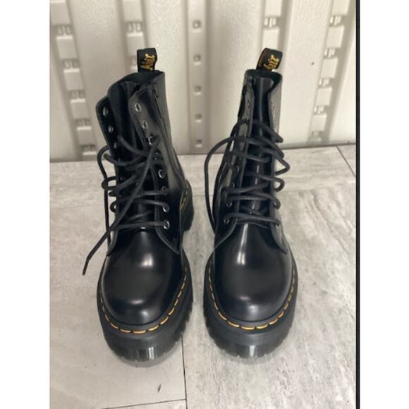 DR. MARTENS Women’s Jadon 8-Eye Platform Leather Boots Smooth Black Sz 5 US NEW - Picture 1 of 6
